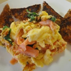 Lite Scrambled Eggs With Smoked Salmon