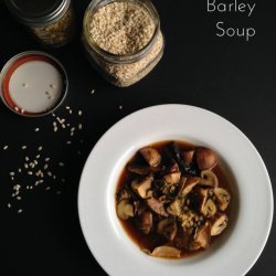 Hearty Mushroom Barley Soup