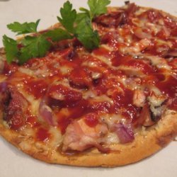 Flatbread Pizza With BBQ Chicken, Gruyere and Caramelized Onion
