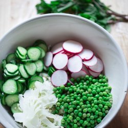Cauliflower Pea Salad