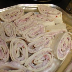 Turkey and Cranberry Roll up Pinwheels