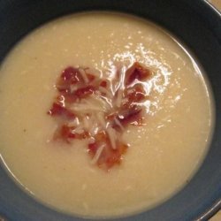 Cauliflower Soup With Crispy Prosciutto and Parmesan