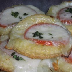 Bite-Size Tomato and Mozzarella Tarts