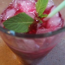 Raspberry and Spearmint Iced Tea