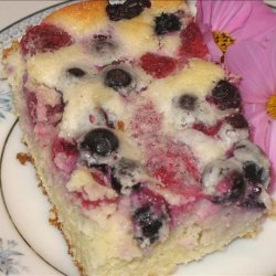 Berry Sour Cream Cake