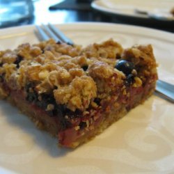 Apple and Black Currant Crumble Bars