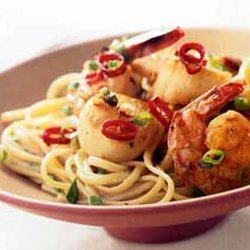 Linguine With Curried Shrimp & Scallops