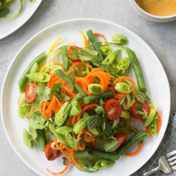 Green papaya salad