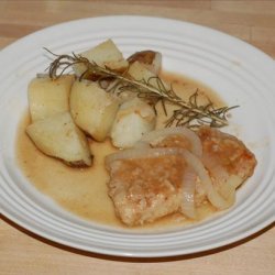 Braised Pork Chops With Onions and Rosemary