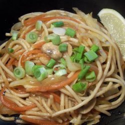 Philippine Stir-Fried Rice Noodles: Pansit Grisado(Vegetarian)