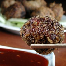 Panko Crusted Meatballs Wrapped in Lettuce Cups