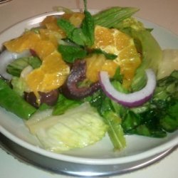 Salad With Oranges, Red Onion and Olives