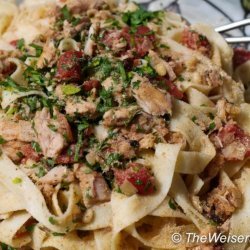 Pasta With Currants and Pine Nuts