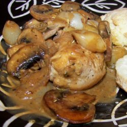 Chicken With Pearl Onion and Cremini Mushroom Sauce