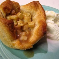 Baked Maple Apple Pie Cups