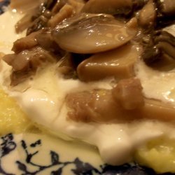 Polenta With Creamy Mushroom Sauce