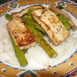 Asparagus With Tofu and Balsamic Butter