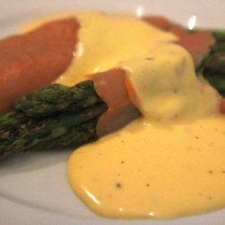 Salmon and Asparagus With Hollandaise Sauce