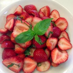 Balsamic Strawberry and Basil Salad