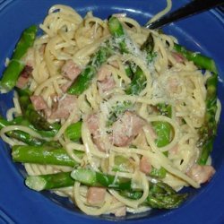Spaghetti With Asparagus and Ham