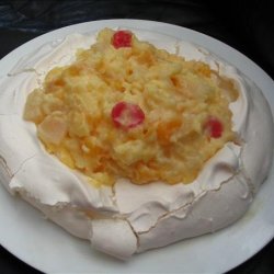 Pavlova with fruit custard filling