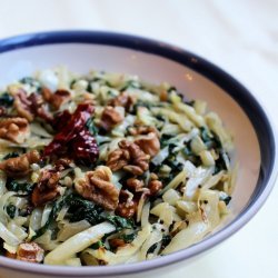 Spinach and Walnut Stir-fry