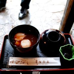 Sweet Azuki Bean Soup With Mochi