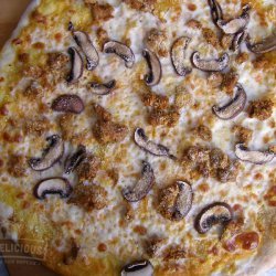 Turkey & Mushroom Pizza