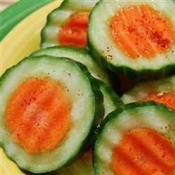 Mexican Cucumber and Carrot Salad
