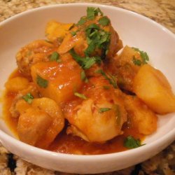 Chicken and Potatoes With Tomato Sauce (Pollo Sudado)