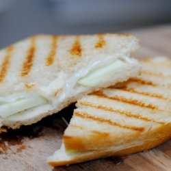 Grilled Apple and Cheese Sandwich