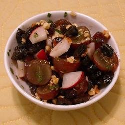 Balsamic Grape and Walnut Salad