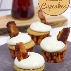 Bacon Maple Cupcakes