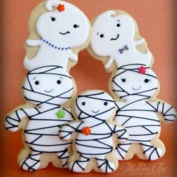 Mummy and ghost cookies