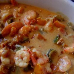 Shrimps With Bell Peppers and Cheese Sauce