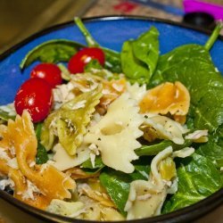 Pasta Salad With Spinach and Tuna