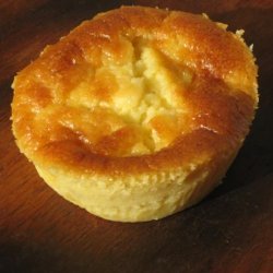 Små Flødekager -Small Cream Cakes - (Danish)