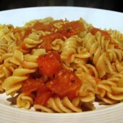Pasta With Fresh Tomato Sauce