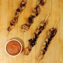 Chicken Satay With Spicy Peanut Sauce