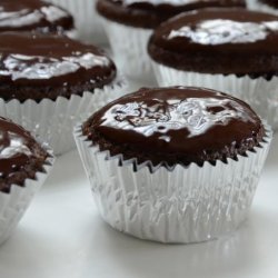 Chocolate Chip and Mascarpone Cupcakes - Giada De Laurentiis