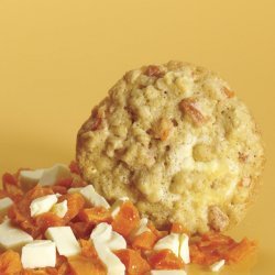 Oatmeal Cookies With Dried Apricots and White Chocolate