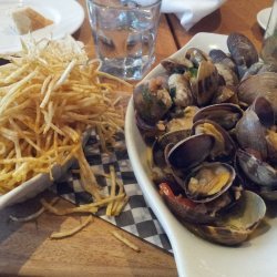 Steamed Clams with Bacon and Beer