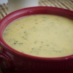 Simple Broccoli Cheese Soup