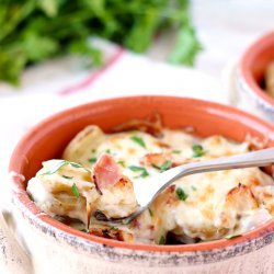 Scalloped Chicken and Potatoes