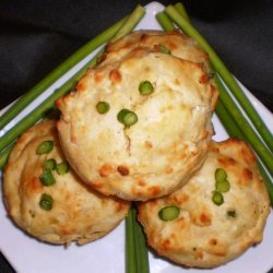 Cheese and Chives Muffins With a Gooey Topping