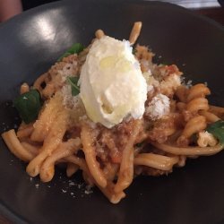 Pasta With Ricotta Bolognese