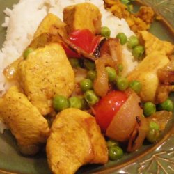 Quick Chicken Curry With Tomatoes and Peas
