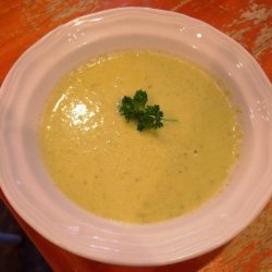 Cream of Asparagus and Leek Soup