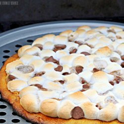 S'more Cookie Pizza