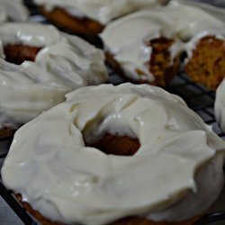 Pumpkin Donuts With Pumpkin Cream Cheese Frosting